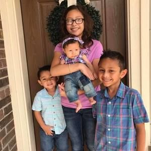 Meet your Posher, Angela